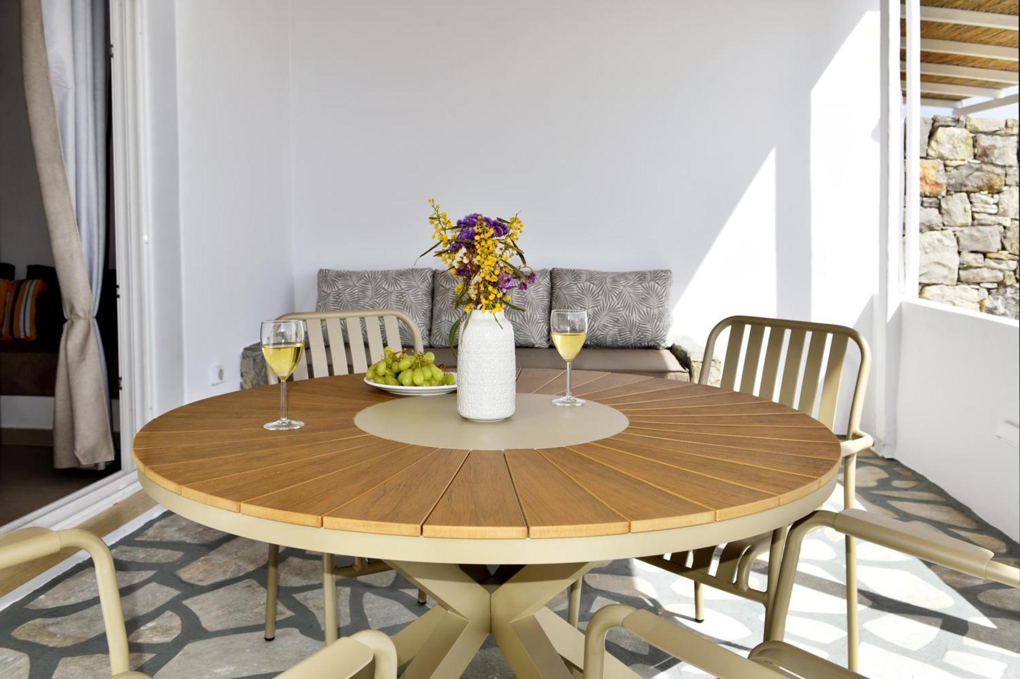 Giourgas Studios & Apartments Provatas Екстер'єр фото